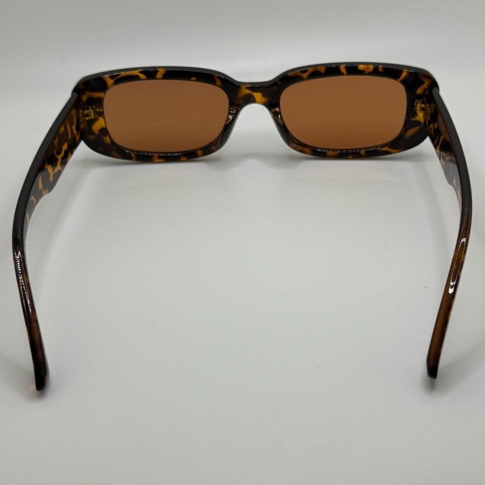 Tortoise Shell Sunglasses - Picture 6 of 7
